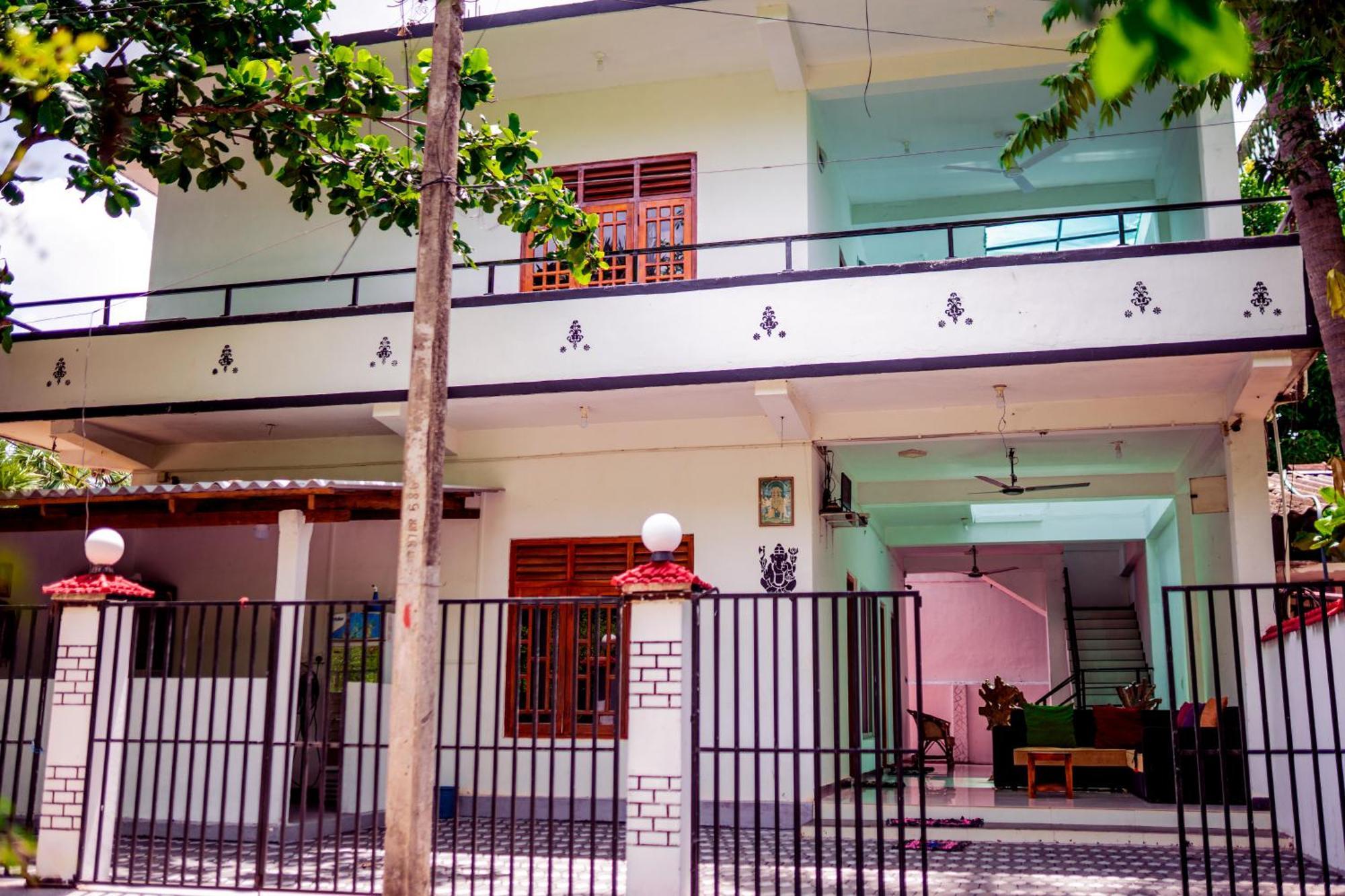 Hilton Cottage Trincomalee Extérieur photo
